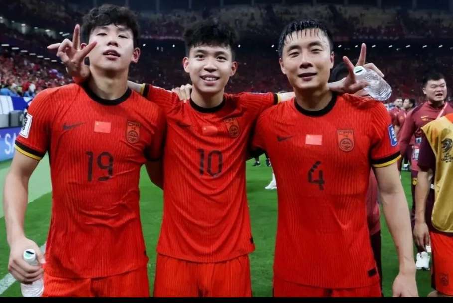 15岁中国天才震撼欧冠赛场！2次助攻藏1个让球迷沸腾的悬念